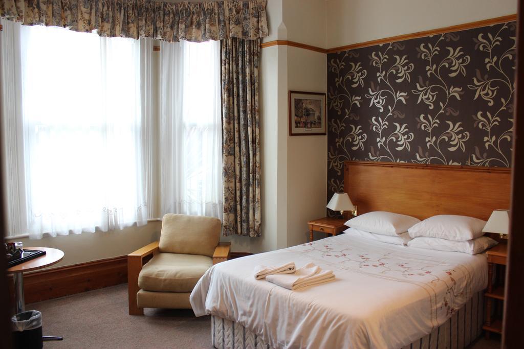 Heatherbank Guest House Barnet Bagian luar foto