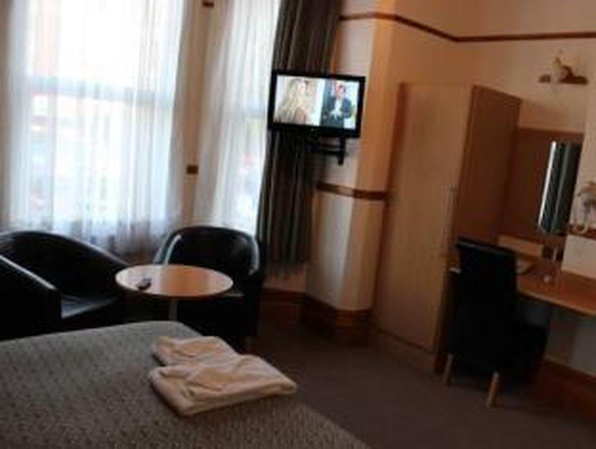 Heatherbank Guest House Barnet Bagian luar foto