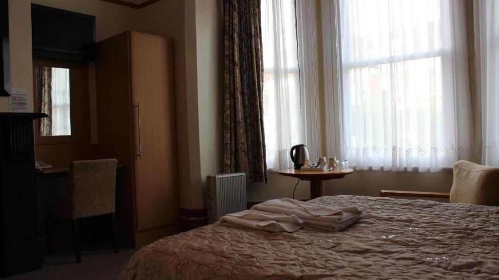 Heatherbank Guest House Barnet Bagian luar foto